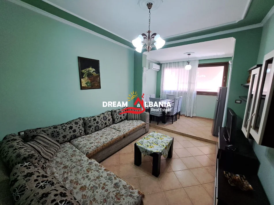 Tirane, shitet apartament 1+1 Kati 6, 60 m² 125.000 € (Sheshi shtraus)