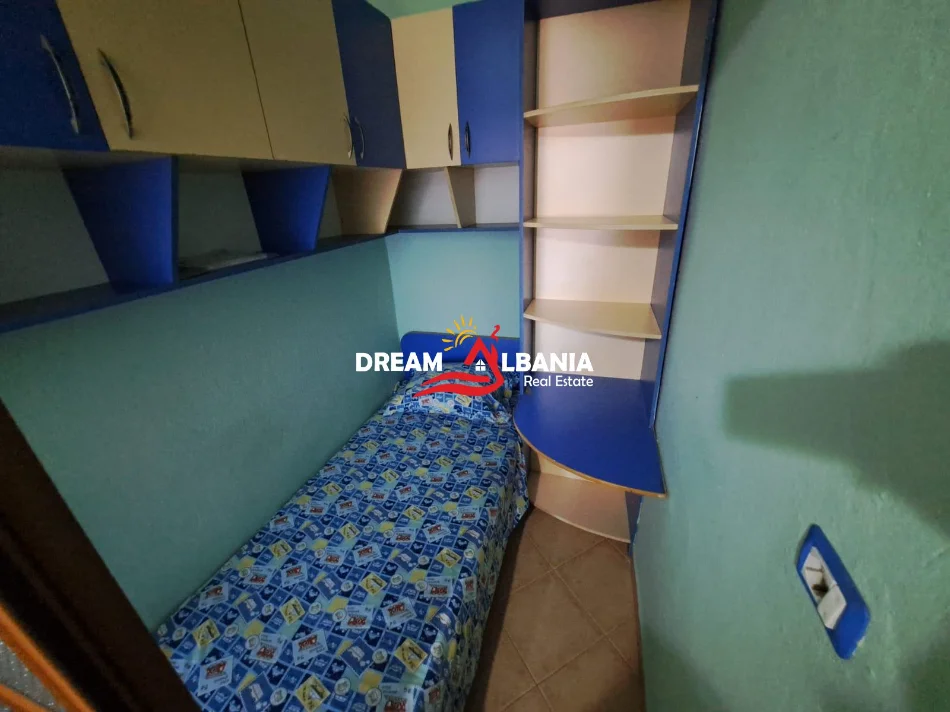 Tirane, shitet apartament 1+1 Kati 6, 60 m² 125.000 € (Sheshi shtraus)