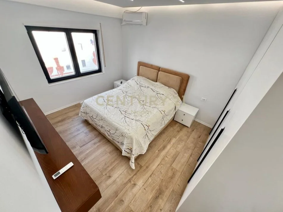 Tirane, jepet me qera apartament 1+1 Kati 4, 65 m² 600 € 