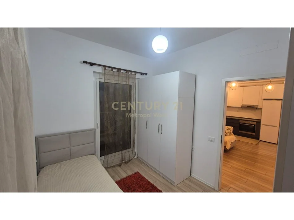 Tirane, jepet me qera apartament 2+1 Kati 3, 76 m² 450 € (Ali Demi)
