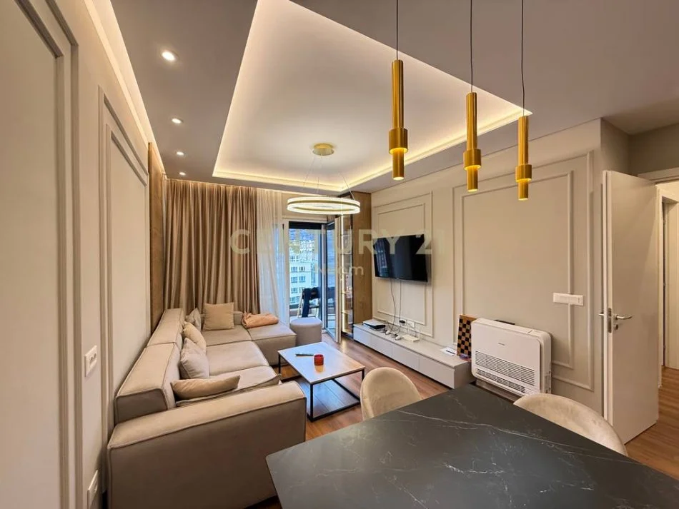 Tirane, shitet apartament 2+1+Ballkon Kati 6, 93 m² 255.000 € (Neom130409)