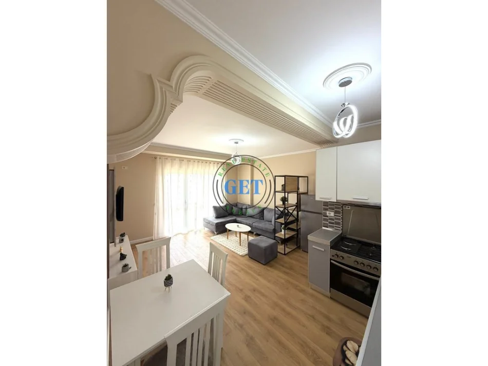 Durres, shitet apartament 1+1 Kati 8, 68 m² 98.000 € (Ish-Rajoni i Policisë)