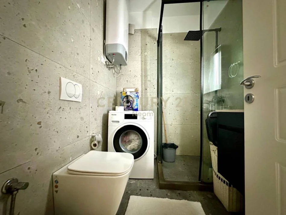 Tirane, shitet apartament 2+1 Kati 5, 89 m² 135.000 € (Neom130849)