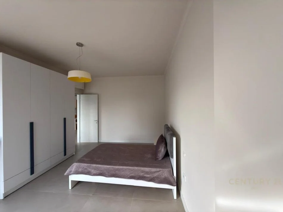 Tirane, shitet apartament 2+1 Kati 7, 118 m² 365.000 € (Komuna Parisit)