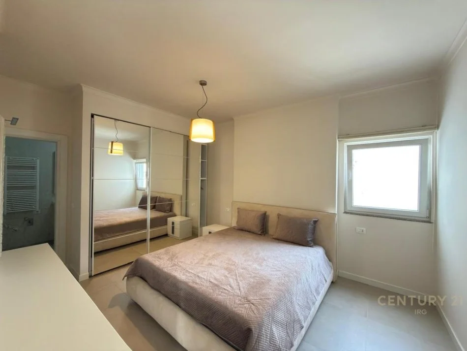 Tirane, shitet apartament 2+1 Kati 7, 118 m² 365.000 € (Komuna Parisit)