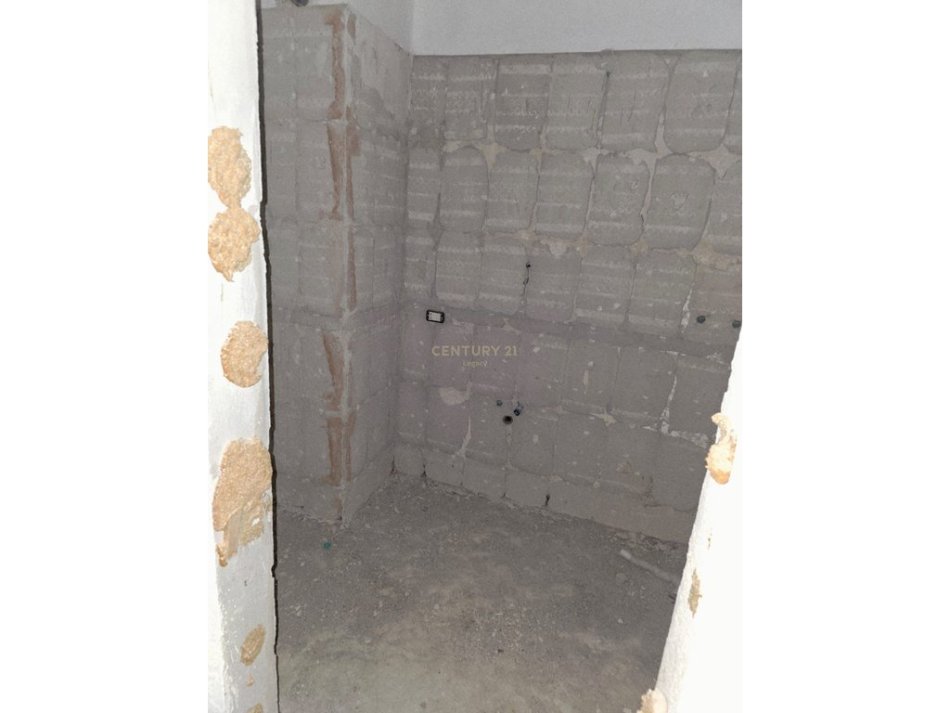 Tirane, shitet apartament 1+1 Kati 5, 69 m² 96.700 € (fresk)