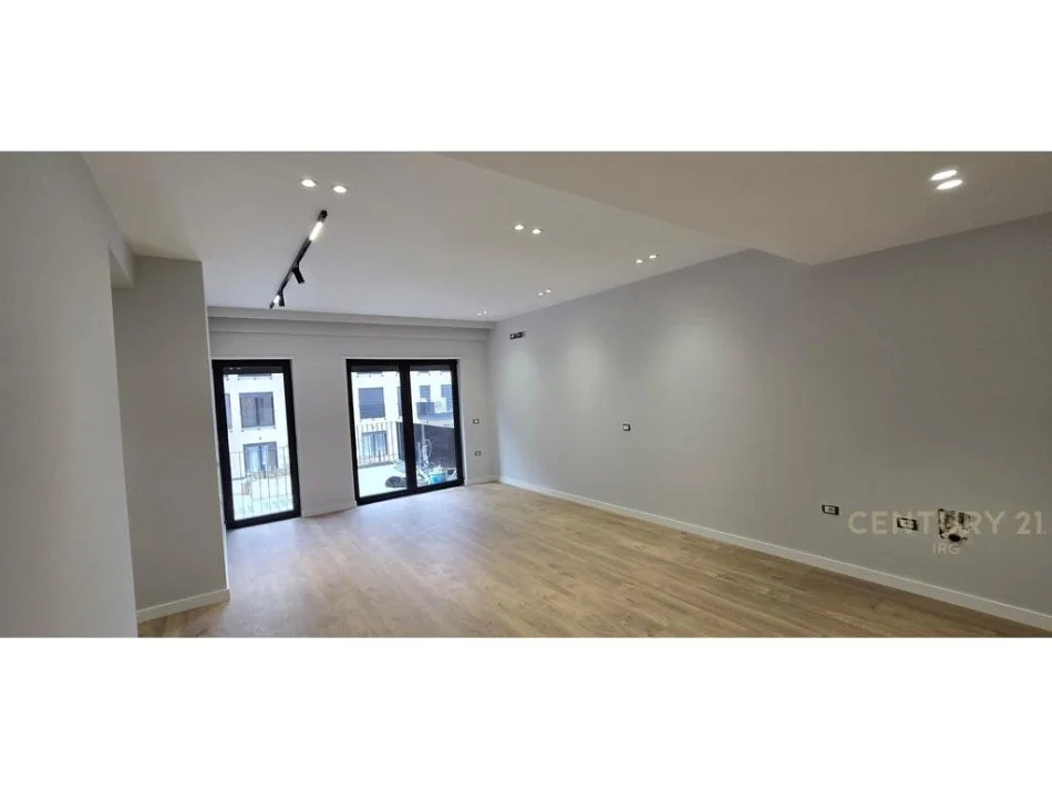 Tirane, shitet apartament 1+1 Kati 1, 76 m² 137.000 € (Kodra e Diellit)