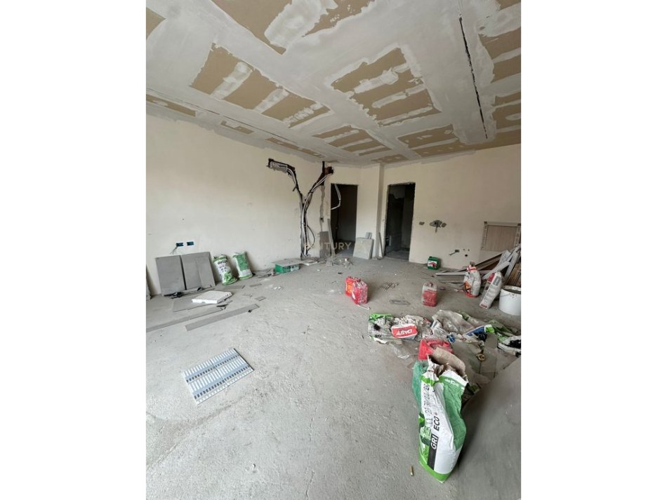 Tirane, shitet apartament 2+1 Kati 9, 79 m² 155.000 € (Rruga Bardhyl)