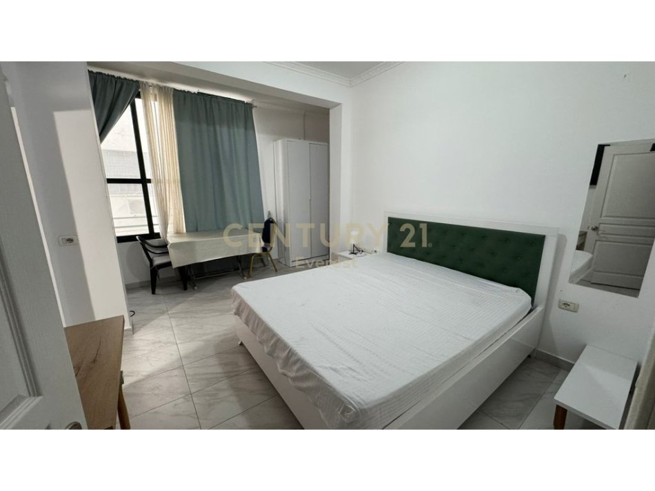 Durres, jepet me qera hotel Kati 3, 630 m² 4.750 € (Golem Prane Hotel Flower)