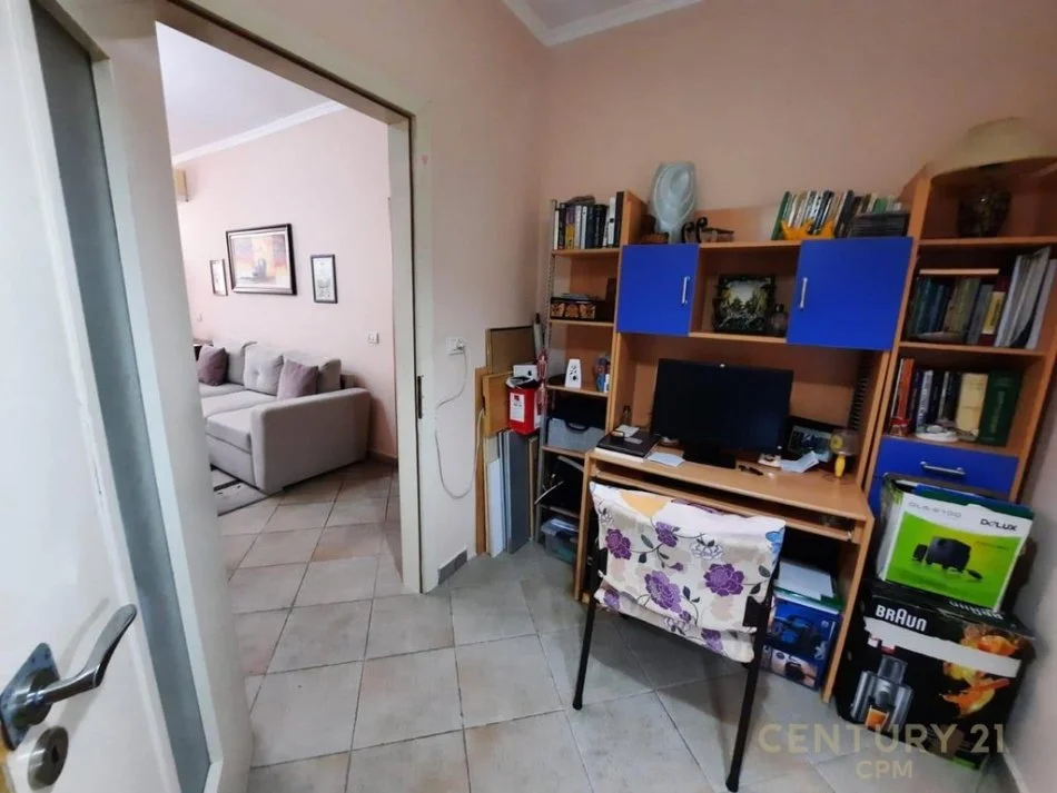 Tirane, shitet apartament 2+1+Ballkon Kati 3, 76 m² 150.000 € (shkelqim fusha)