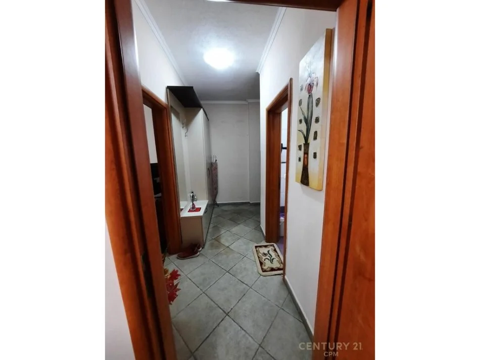 Tirane, shitet apartament 2+1+Ballkon Kati 3, 76 m² 150.000 € (shkelqim fusha)