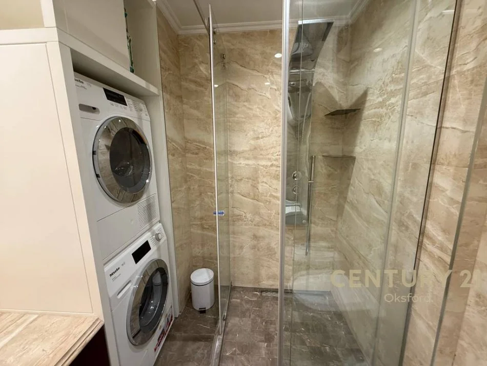 Tirane, shitet apartament Kati 3, 108 m² 300.000 € 