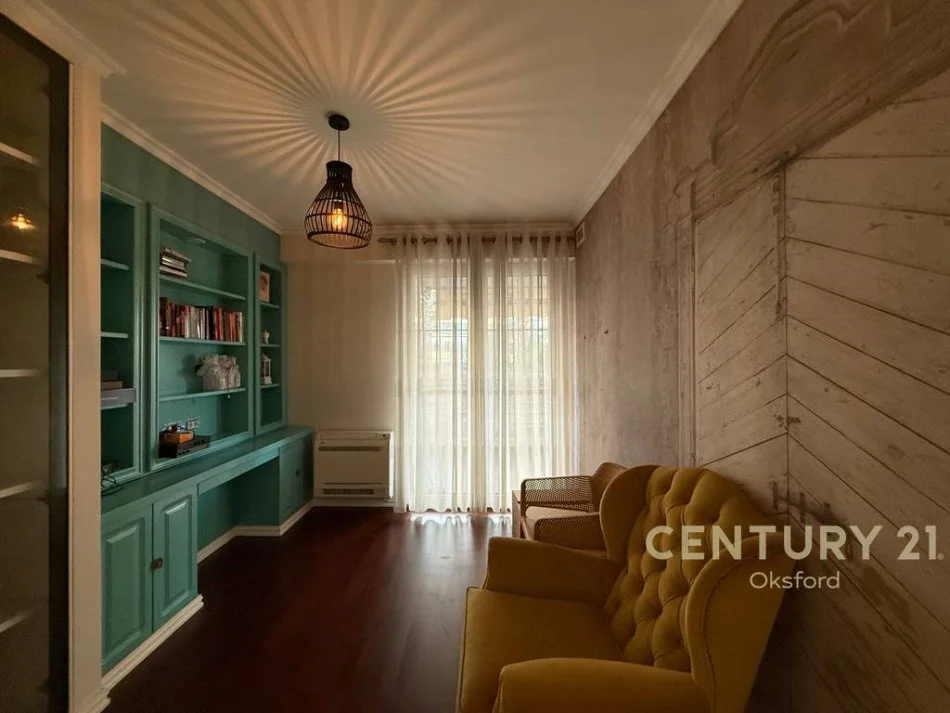 Tirane, shitet apartament Kati 3, 108 m² 300.000 € 