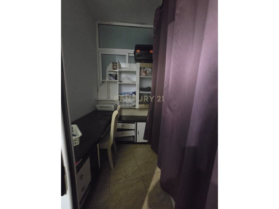 Tirane, shitet apartament 1+1+Ballkon Kati 3, 65 m² 130.000 € 