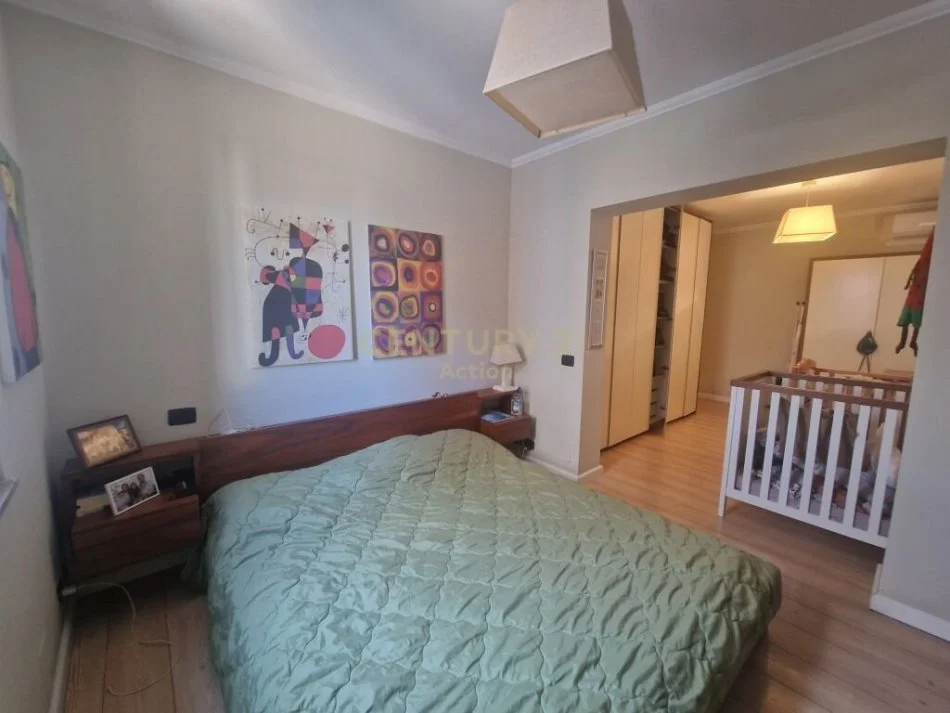 Tirane, jepet me qera apartament 2+1+Ballkon Kati 5, 78 m² 550 € (tefta tashko)