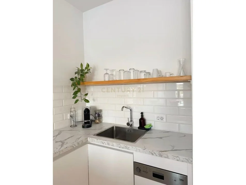 Tirane, jepet me qera apartament 1+1+Ballkon Kati 1, 51 m² 900 € (Hipoteka)