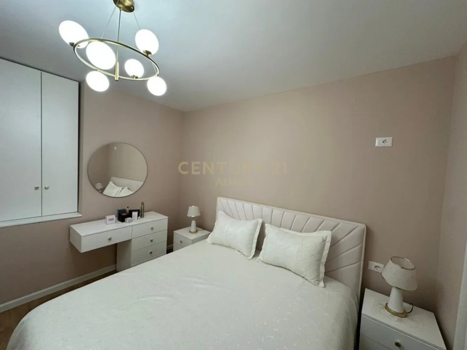 Tirane, shitet apartament 1+1 Kati 1, 59 m² 95.000 € (Shkoze)