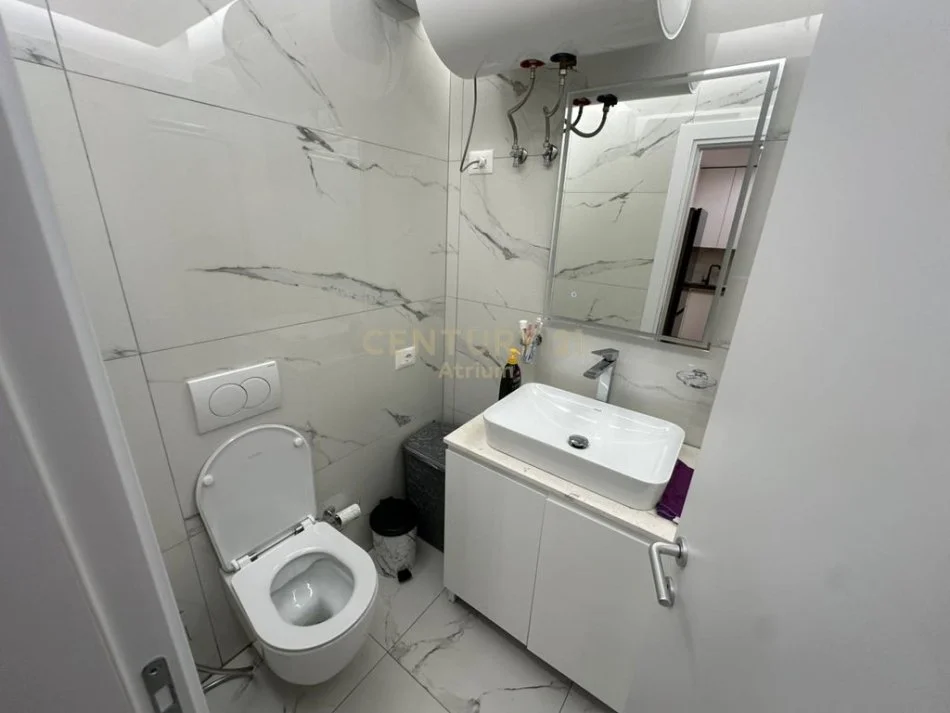 Tirane, shitet apartament 1+1 Kati 1, 59 m² 95.000 € 