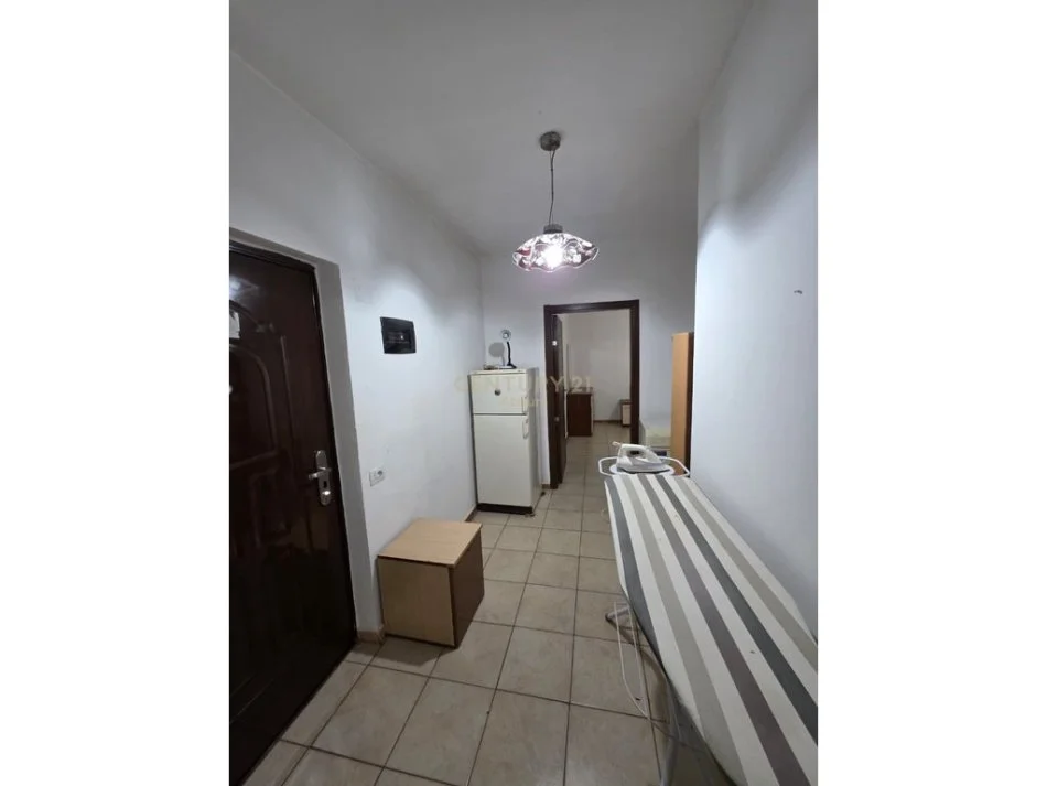 Tirane, shitet apartament 1+1 Kati 3, 57 m² 130.000 € (Mine Peza) !!!!!!1