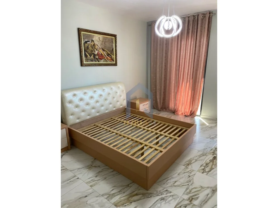 Tirane, jap me qera apartament 2+1+Ballkon Kati 5, 90 m² 600 € (Apartament 2+1 me qira në Oxhak)