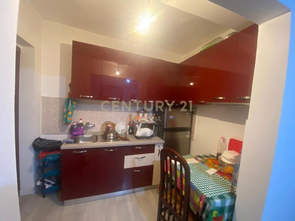 Tirane, shitet apartament 1+1+Aneks+Ballkon Kati 1, 59 m² 146.000 € 