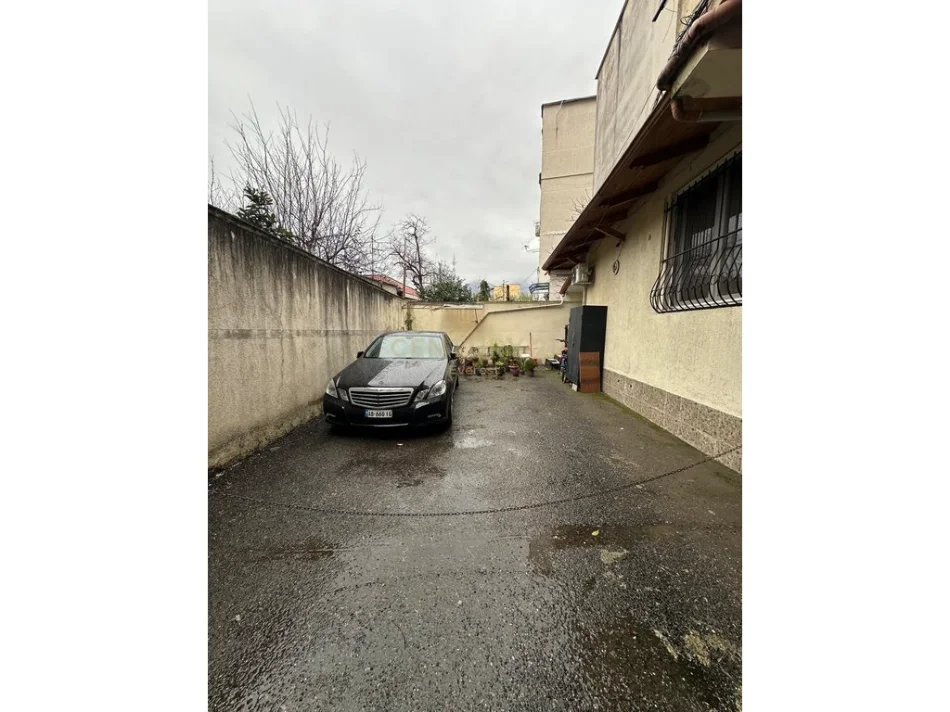 Tirane, shitet apartament 2+1 Kati 0, 70 m² 155.000 € 