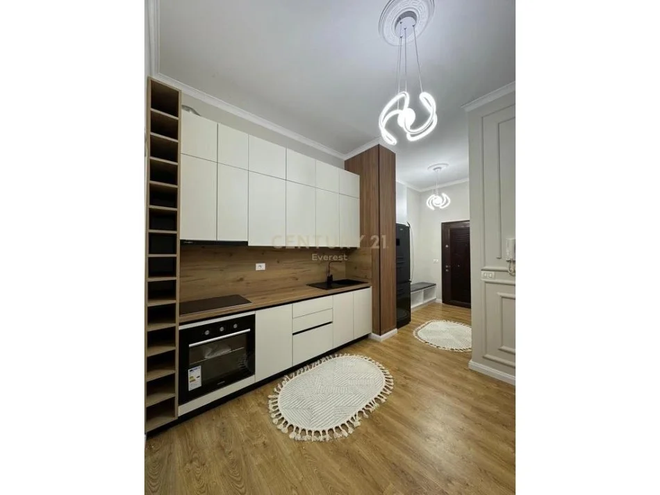 Tirane, shitet apartament 1+1 Kati 1, 77 m² 130.000 € (Astir,Kompleksi Vila L)
