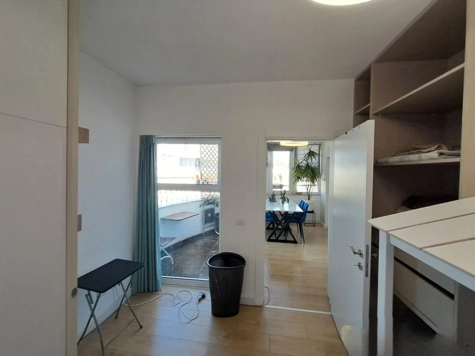 Tirane, shitet apartament 2+1 Kati 10, 80 m² 175.000 € (komuna e parisit)