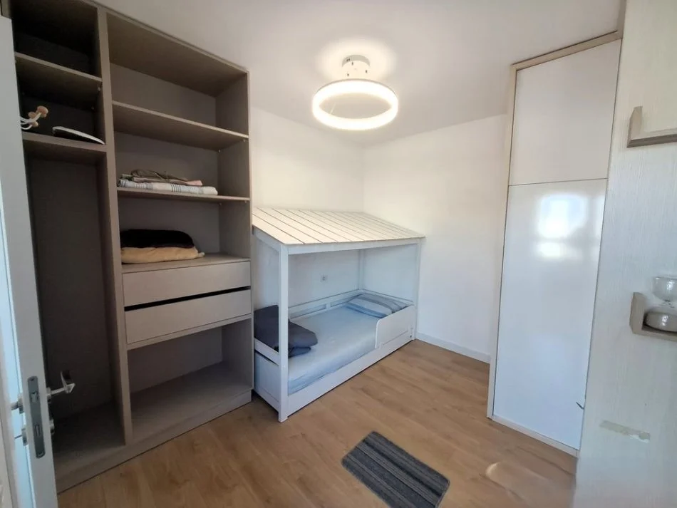 Tirane, shitet apartament 2+1 Kati 10, 80 m² 175.000 € (komuna e parisit)