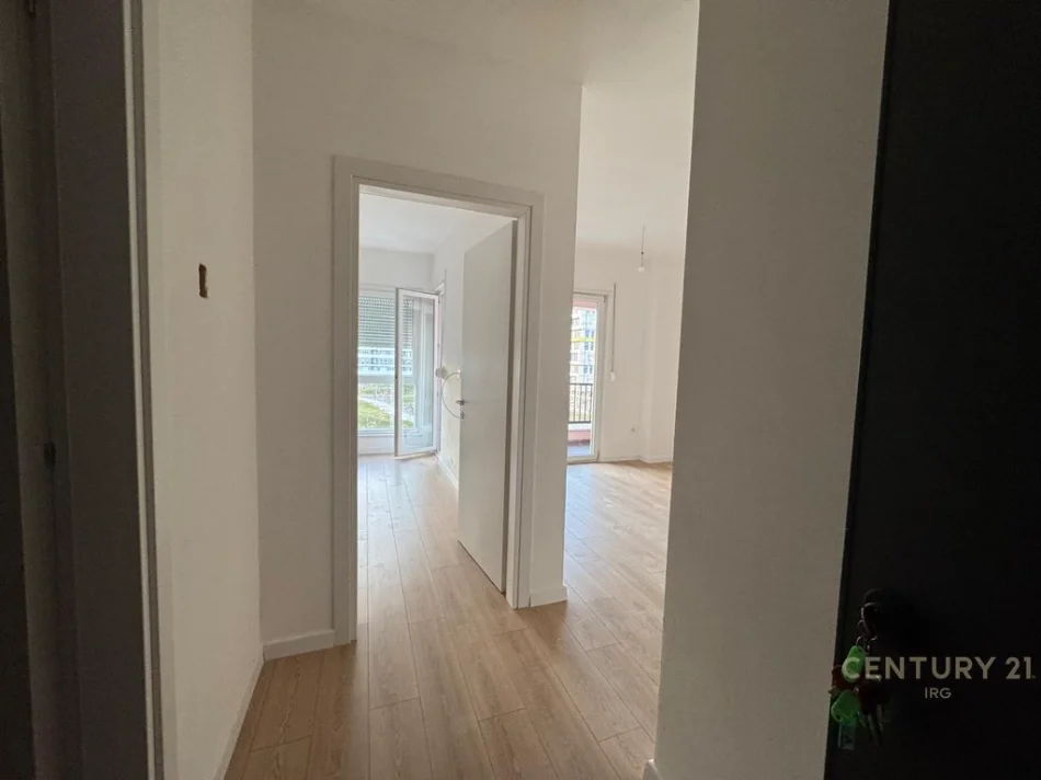 Tirane, shitet apartament 1+1 Kati 2, 56 m² 92.000 € 
