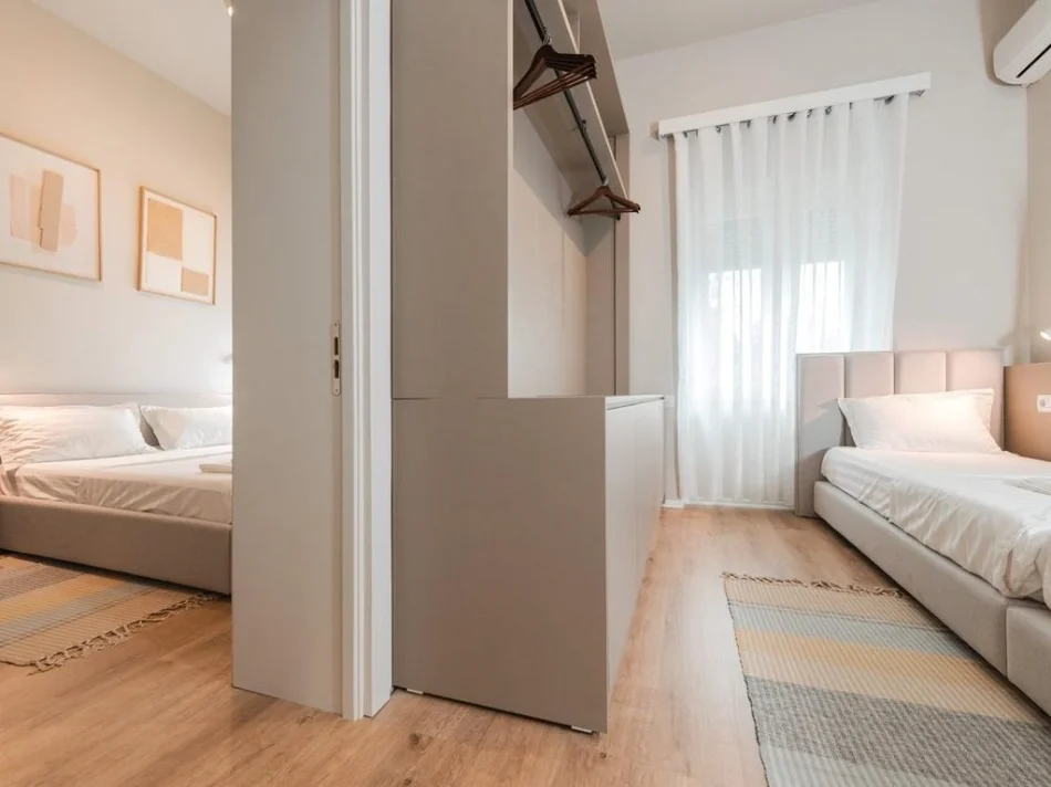 Tirane, jepet me qera apartament 2+1 Kati 3, 50 m² 1.300 € (Shallvare)