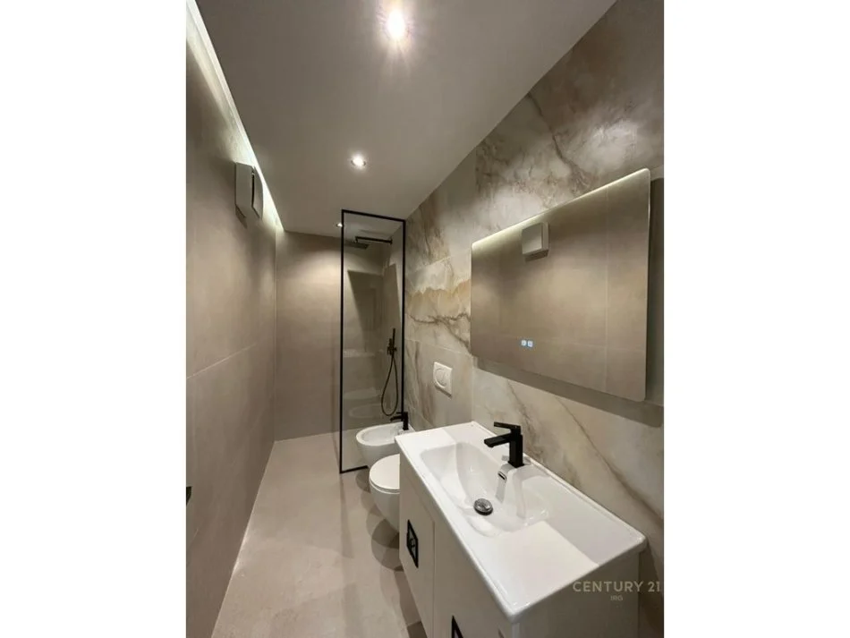 Tirane, jepet me qera apartament 1+1+Ballkon Kati 3, 45 m² 600 € (muhamet gjollesha)