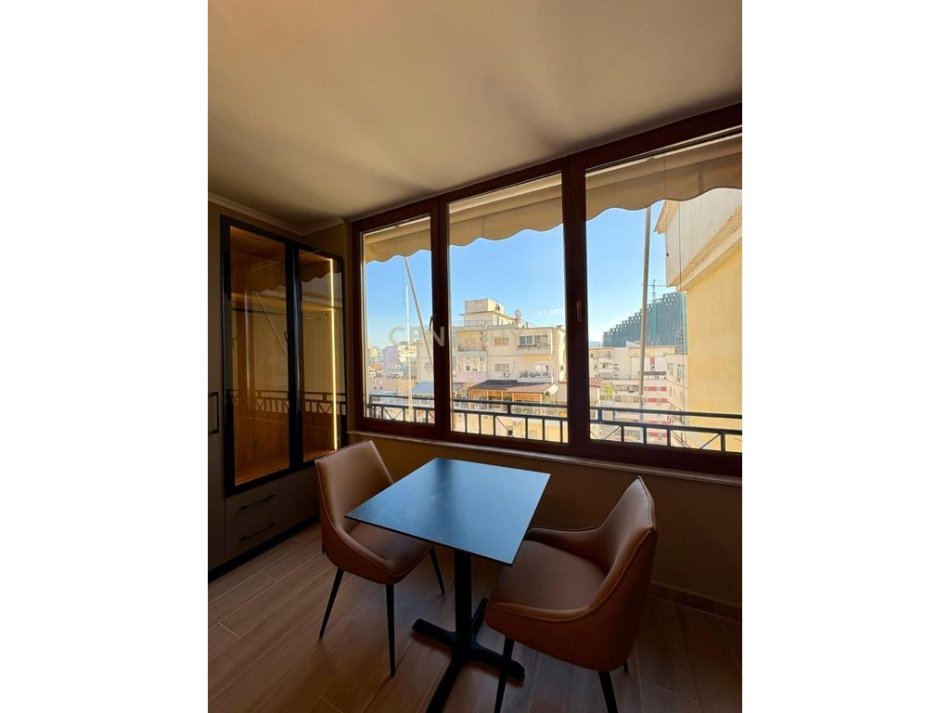 Tirane, shitet garsonier 1+1 Kati 9, 61 m² 235.000 € 