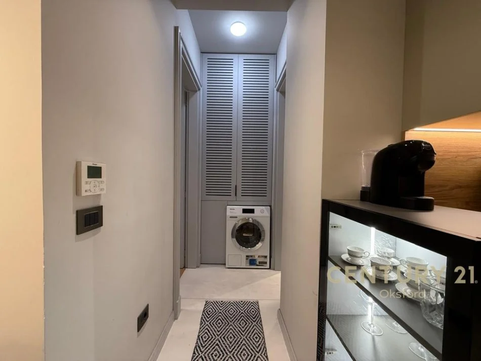 Tirane, jepet me qera apartament 1+1+Ballkon Kati 2, 72 m² 1.000 € (delijorgji)