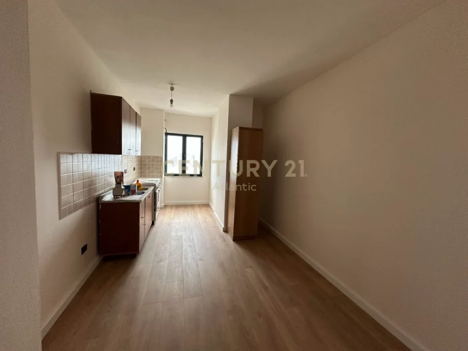 Durres, shitet apartament 2+1+Ballkon Kati 10, 90 m² 115.000 € 