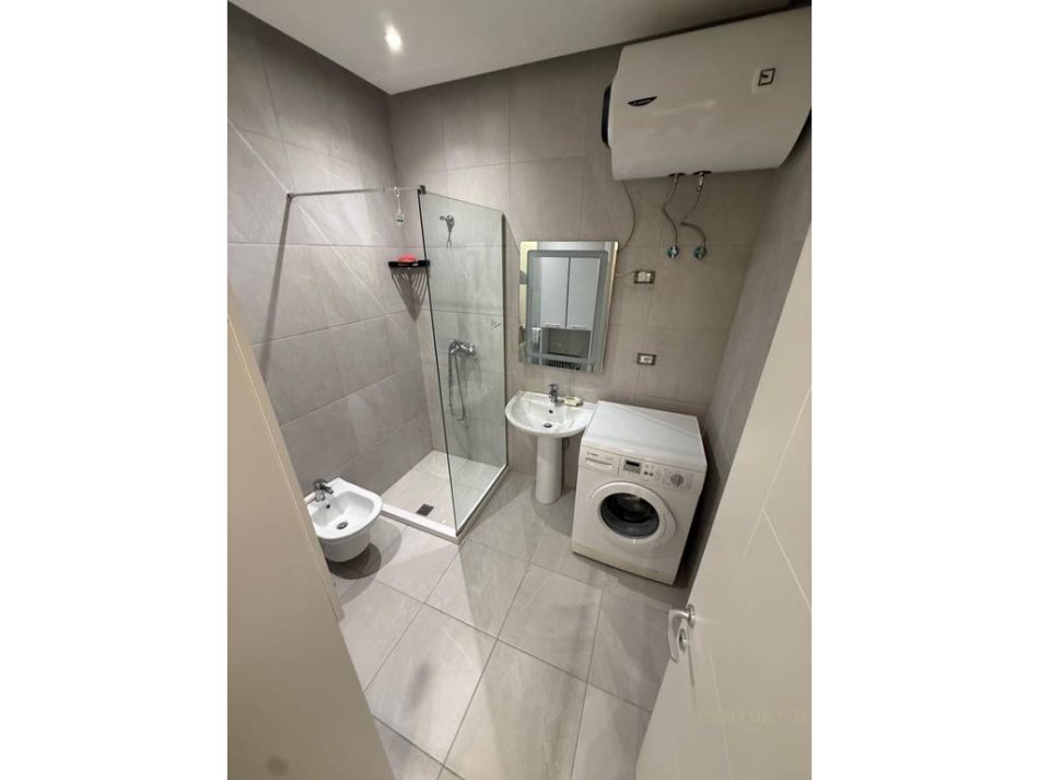 Tirane, shitet apartament 2+1+Aneks+Ballkon Kati 7, 93 m² 167.000 € (KOMPLEKSI DARLING)