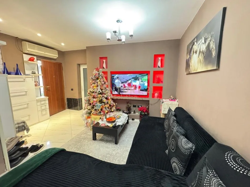 Tirane, shitet apartament 2+1+Ballkon Kati 0, 83 m² 155.000 € (21 dhjetori)