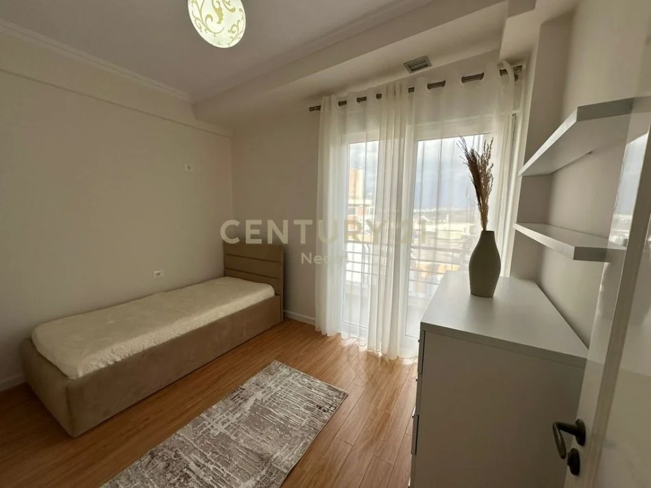 Tirane, shes apartament 2+1 , 98 m² 203.000 € (Liqeni i Thate)
