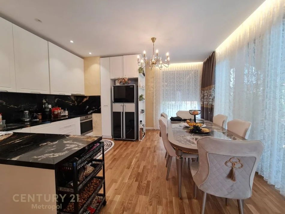 Durres, shitet Vile 2 Katshe Kati 2, 204 m² 420.000 € 