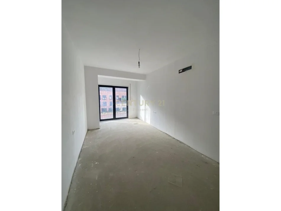 Tirane, shitet apartament Kati 2, 260.000 € 