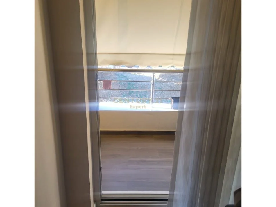 Tirane, jepet me qera apartament 2+1+Ballkon Kati 3, 87 m² 600 € (ish fusha aviacionit)