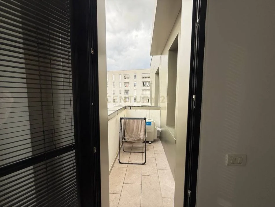 Tirane, shitet apartament 1+1 Kati 6, 65 m² 