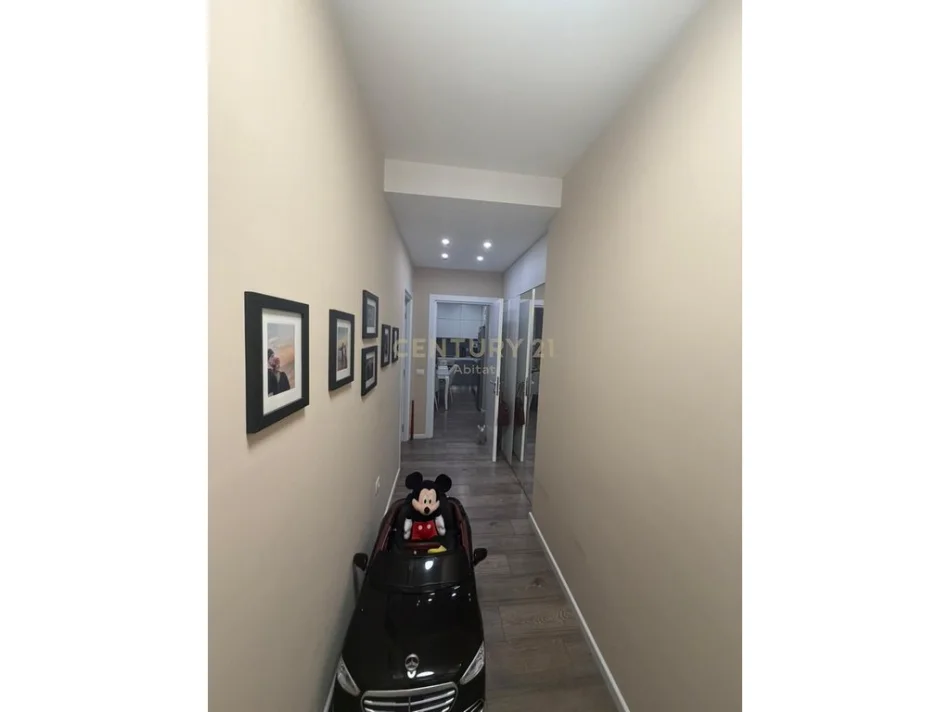 Tirane, shitet apartament 2+1 Kati 4, 97 m² 215.000 € (Kodra e Diellit)