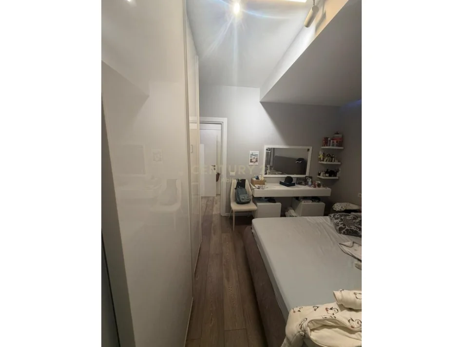 Tirane, shitet apartament 2+1 Kati 4, 97 m² 215.000 € (Kodra e Diellit)