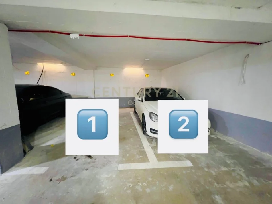 Tirane, jepet me qera apartament 2+1 Kati 2, 115 m² 750 € (farmacia10)