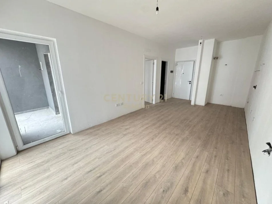 Tirane, shitet apartament 1+1 Kati 3, 60 m² 105.000 € 