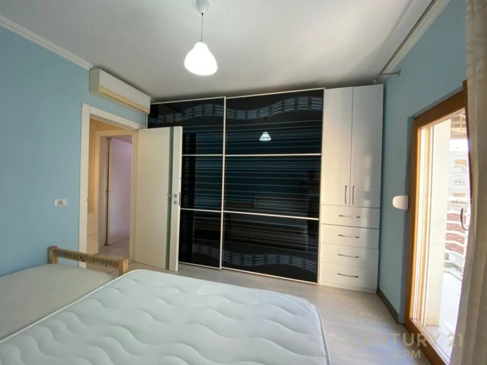 Tirane, jepet me qera apartament 1+1 Kati 3, 86 m² 550 € 