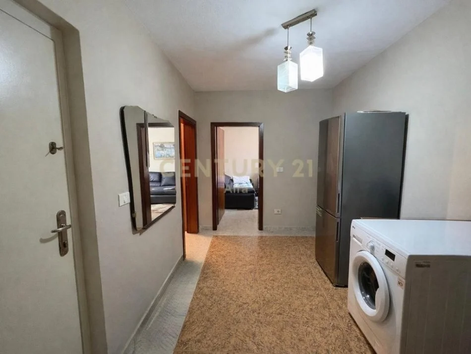 Tirane, shitet apartament Kati 3, 79 m² 145.000 € 