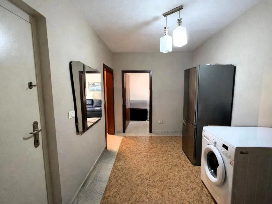 Tirane, shitet nga Pronari, pa-komision apartament 2+1 Kati 3, 79 m² 145.000 € (rruga Ferit Xhajko)