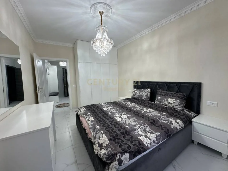 Tirane, shitet apartament 2+1+Aneks+Ballkon Kati 7, 106 m² 170.000 € 